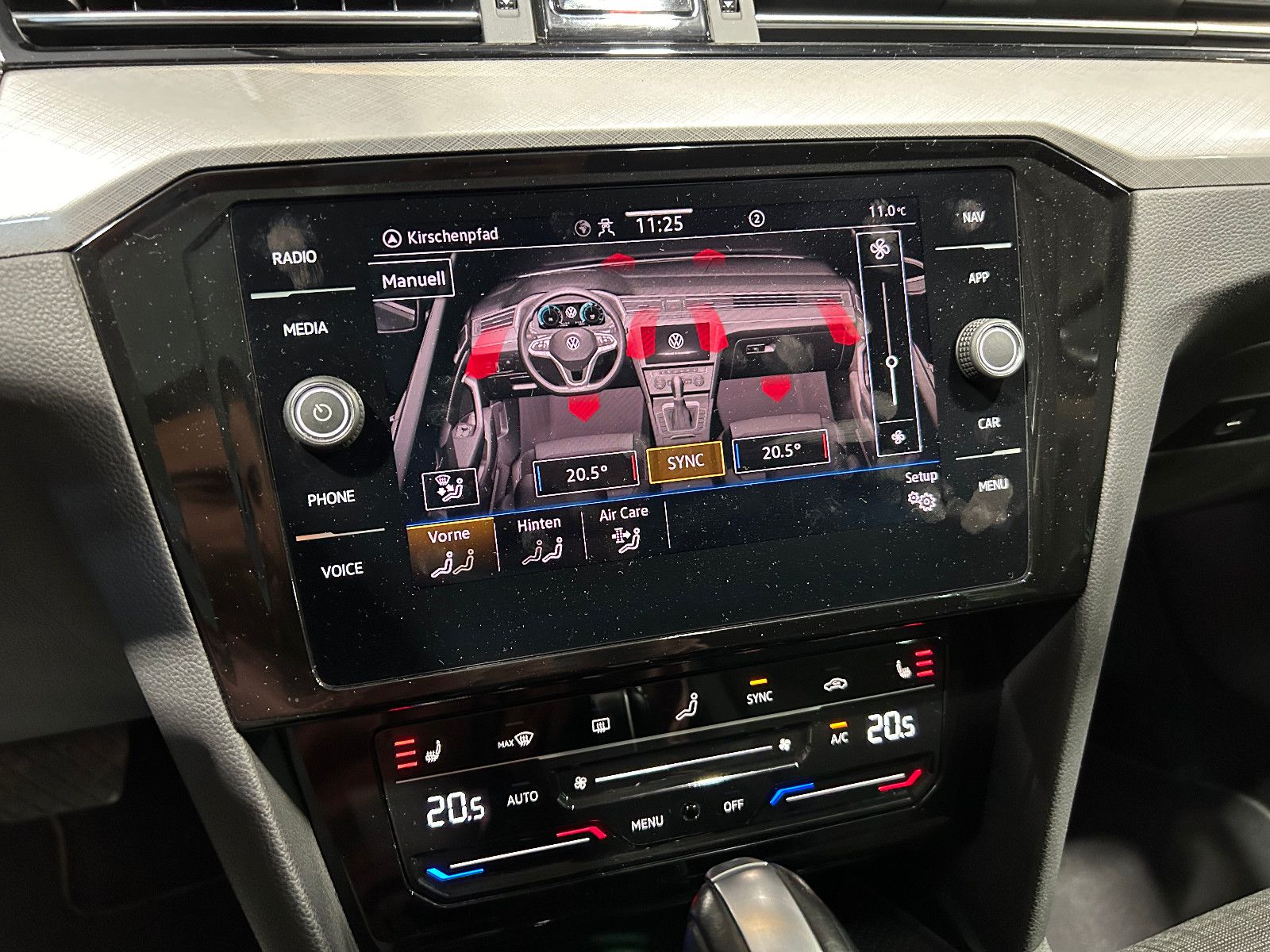 Fahrzeugabbildung Volkswagen Passat Variant Business/APPLE/8-FACH/ACC/KAMERA/