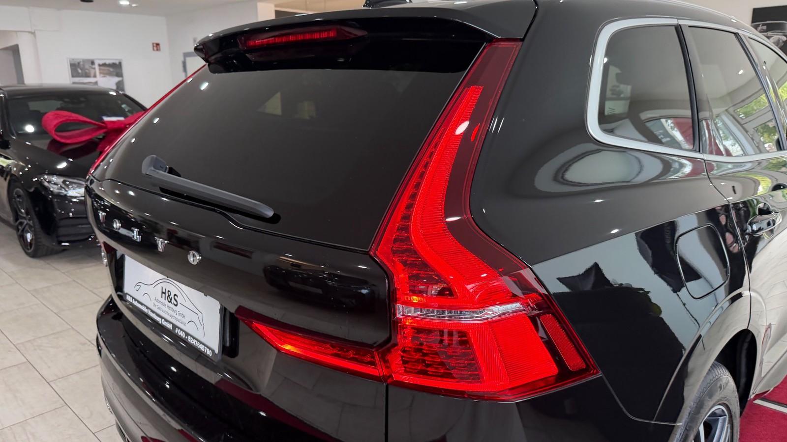Volvo XC60 D5 AWD R Design Panorama*AHK