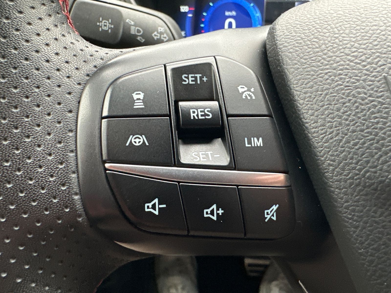 Fahrzeugabbildung Ford Kuga 2.5 Duratec FHEV ST-LINE X NAV+LED+AHK+HUD