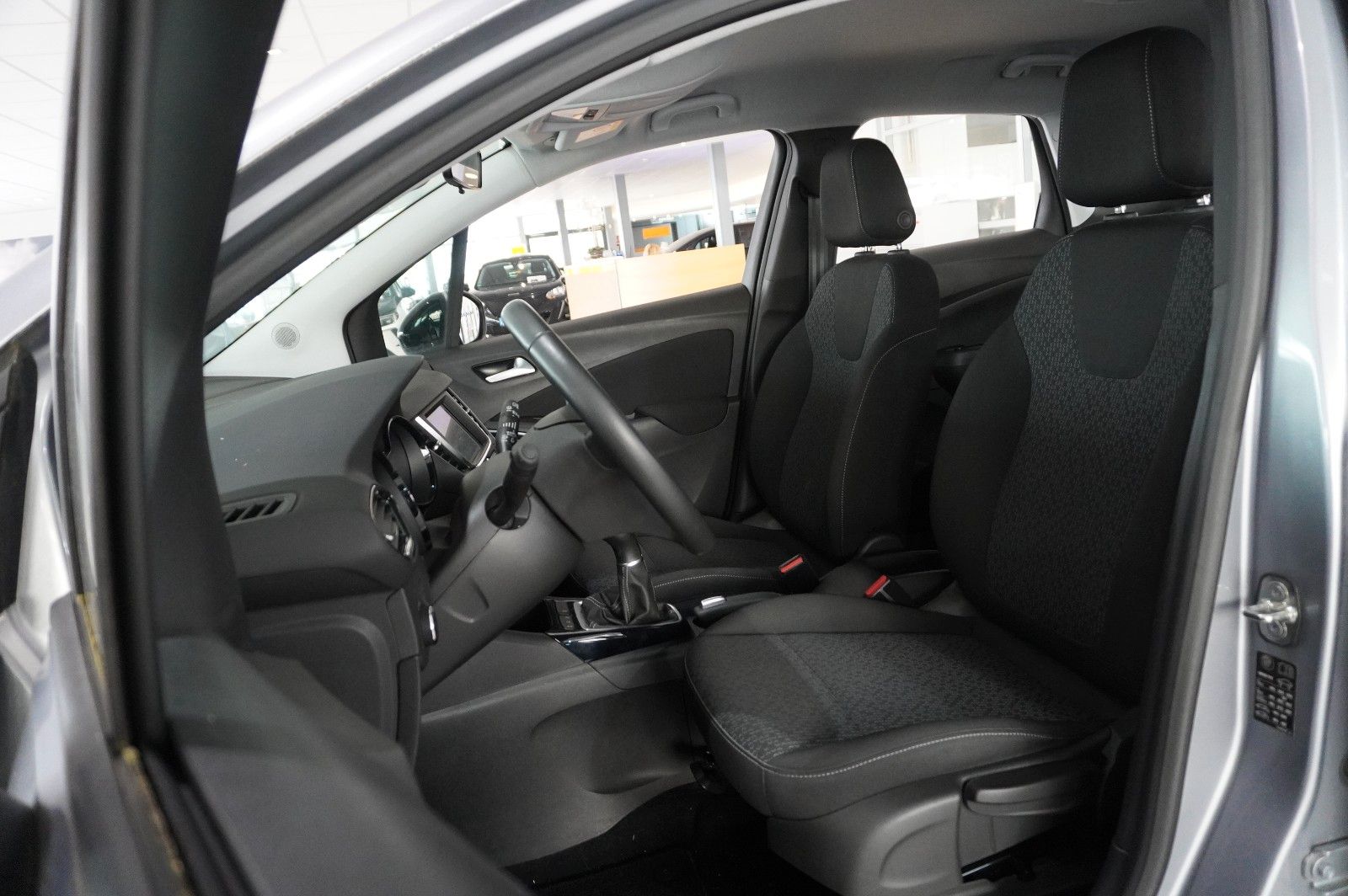 Fahrzeugabbildung Opel Crossland (X) 1.2 EDITION NAVI/LED/KAMERA/DAB+