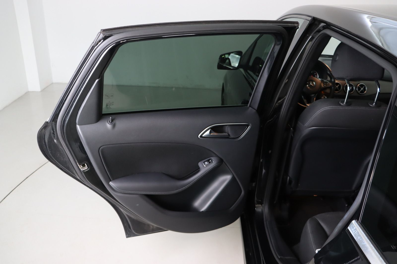 Fahrzeugabbildung Mercedes-Benz B 180 d * LED * Parkassist. * Keyless
