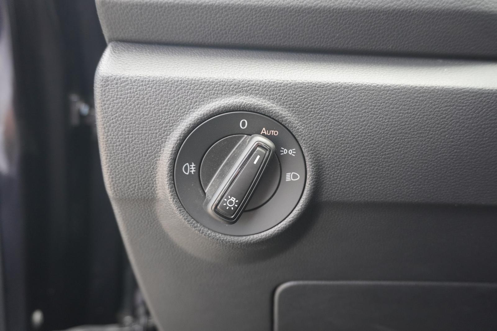 Volkswagen T-Roc 1.0 Life LED Sitzheizung DAB Klimaaut., миниатюра 25