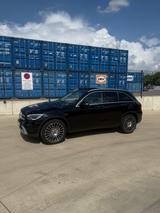 Mercedes-Benz GLC 200 d 4MATIC Automatic *Panorama* - Mercedes-Benz GLC 200: Head-Up Display