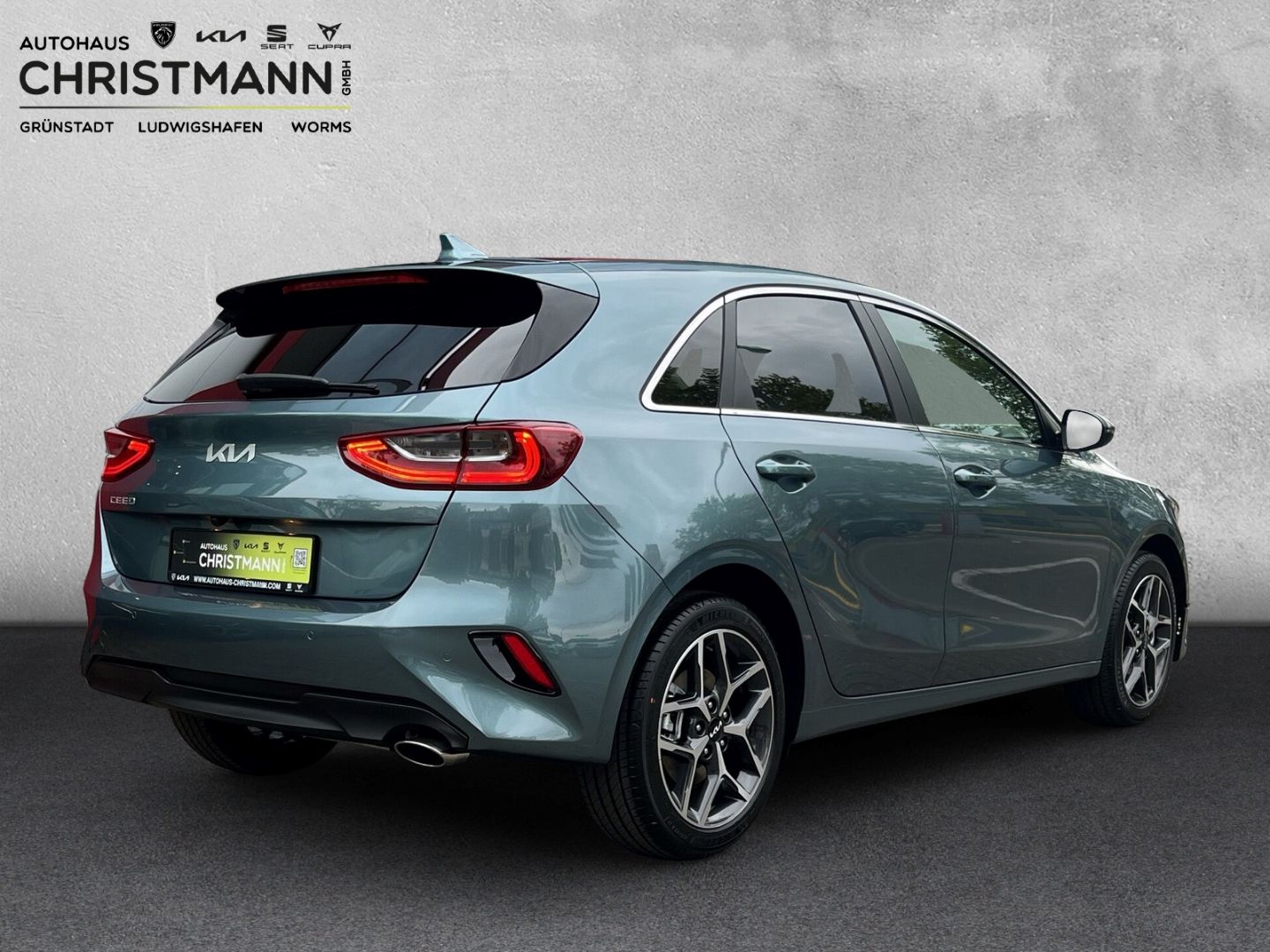 Fahrzeugabbildung Kia Ceed ULTIMATE EDITION 1.0 T-GDI  *STYLE-PAKET*