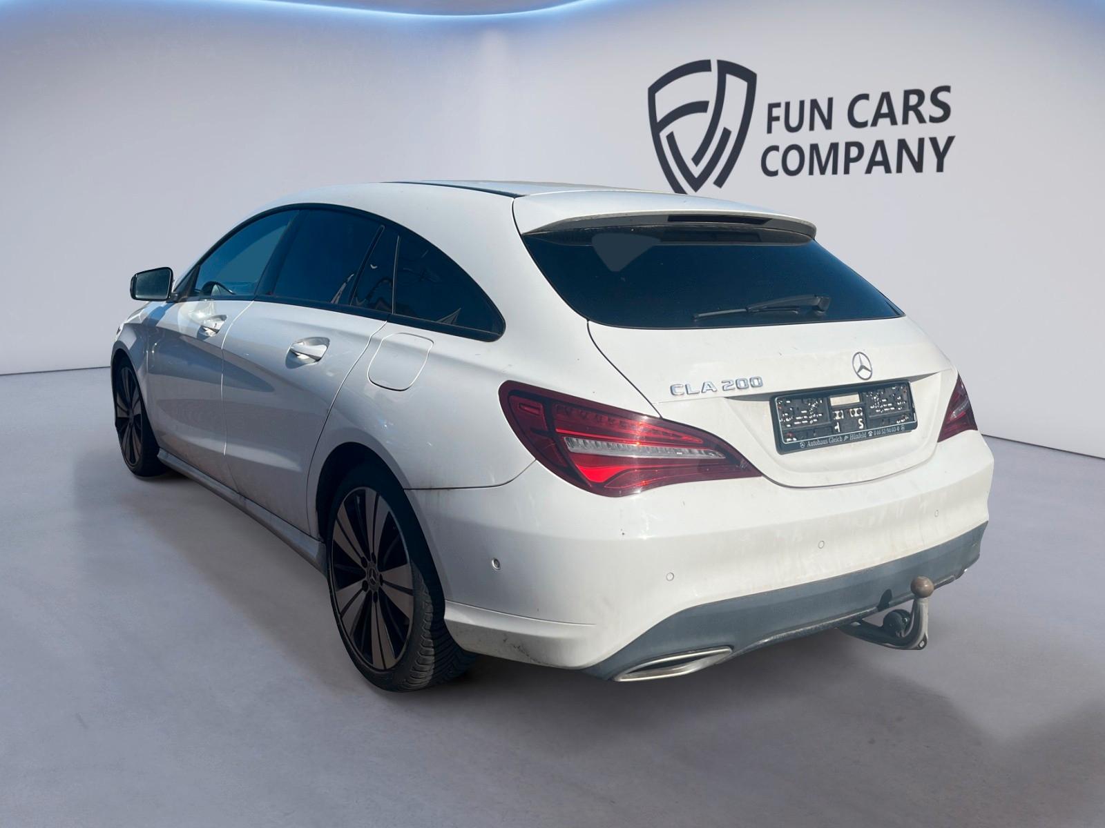 Mercedes-Benz CLA 200 Automatik LED Kamera Leder AHK Navi SHZ