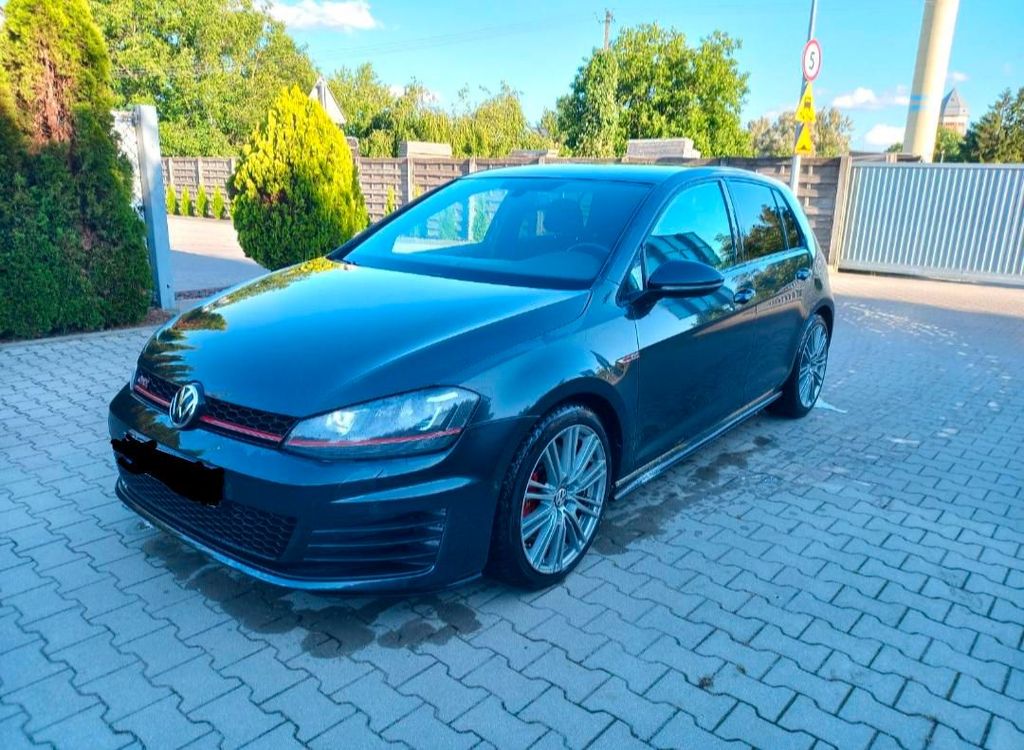 Image of Volkswagen Golf
