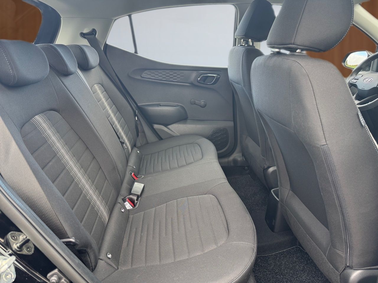 Fahrzeugabbildung Hyundai i10 TREND NAVI*KLIMAAT*TEMPOM*DAB*SHZ*LHZ*DAB*