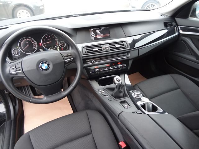Fahrzeugabbildung BMW 528i/2.Hand/62.000km/Bi-Xenon/Garantie