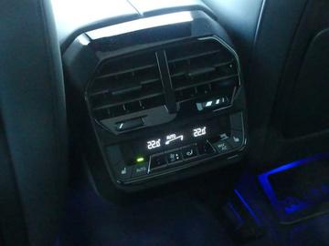 2023 BMW IX 缩略图 12
