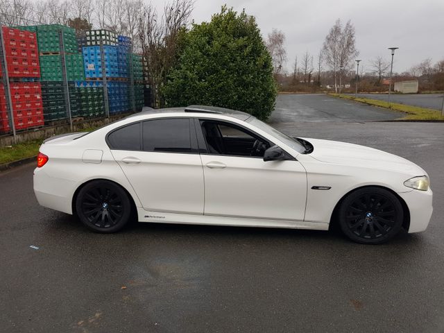 BMW 523i M Paket Leder Navi  Bi-Xenon HUD