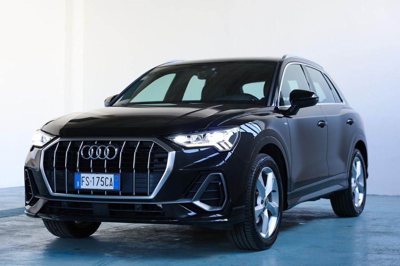 Audi Q3 2.0 TDI 150 CV S line Edition imagem 3