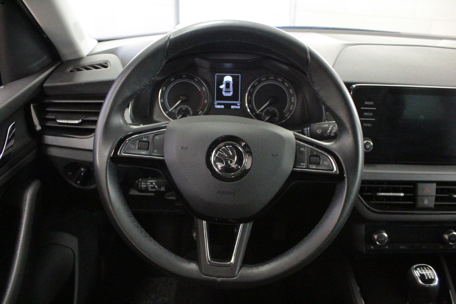 Fahrzeugabbildung SKODA Kamiq 1.0 TSI 85kW Ambition *Winterräder Alu*