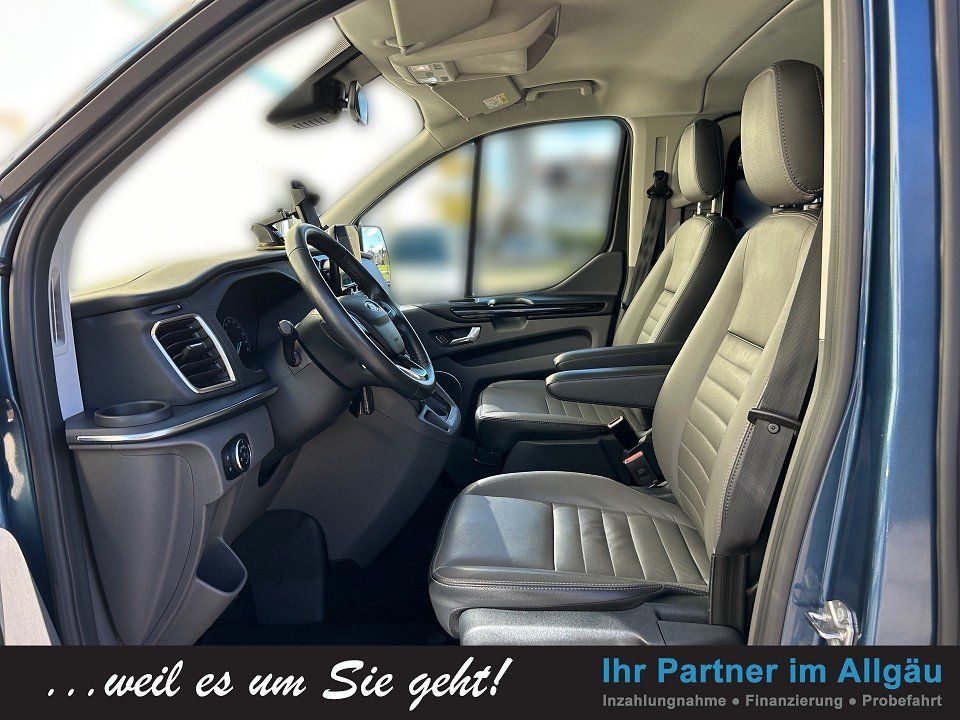 Fahrzeugabbildung Ford TOURNEO CUSTOM 2.0 TDCi AUT L1 8SITZER TITANIUM