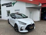 Toyota Yaris Hybrid Black&White/AUT/SHZ/APPLE/KAM