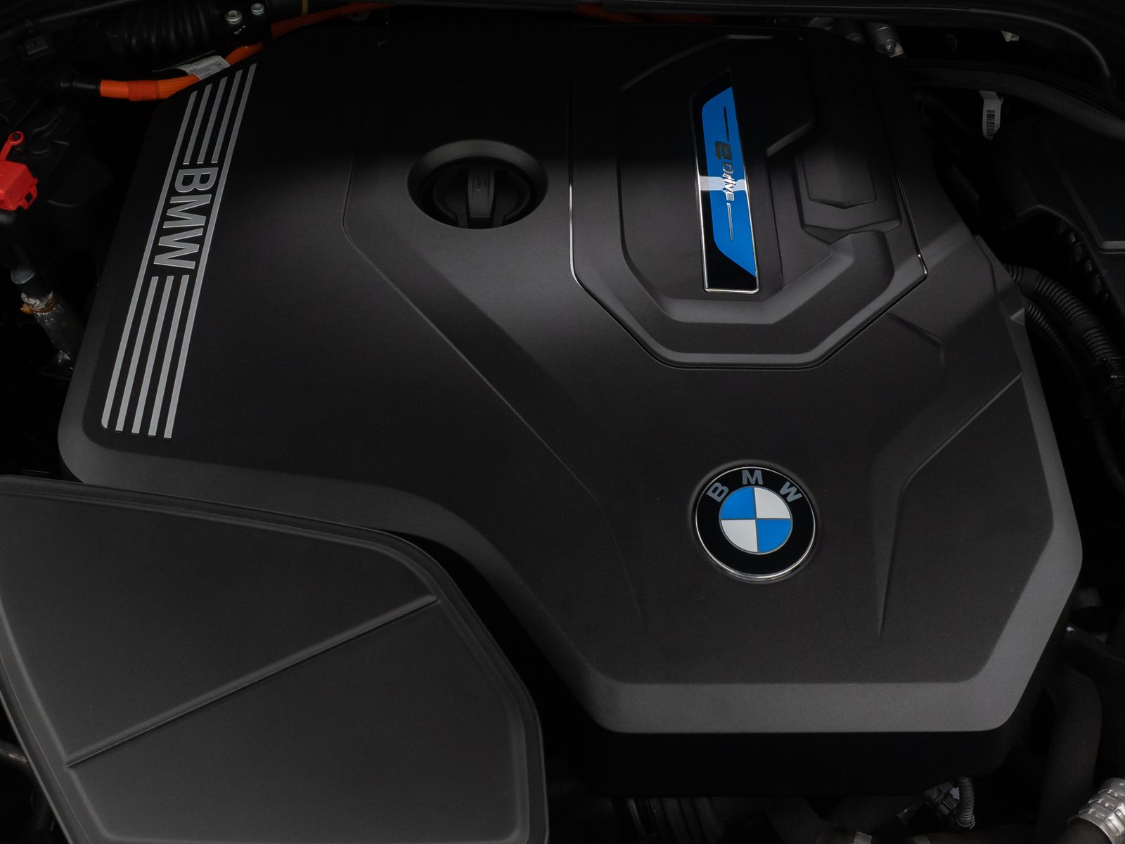 Fahrzeugabbildung BMW X3 xD30e DriveAss DAB Kamera HiFi WLAN Sportsitz