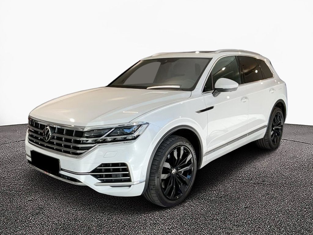 Volkswagen Touareg - 1