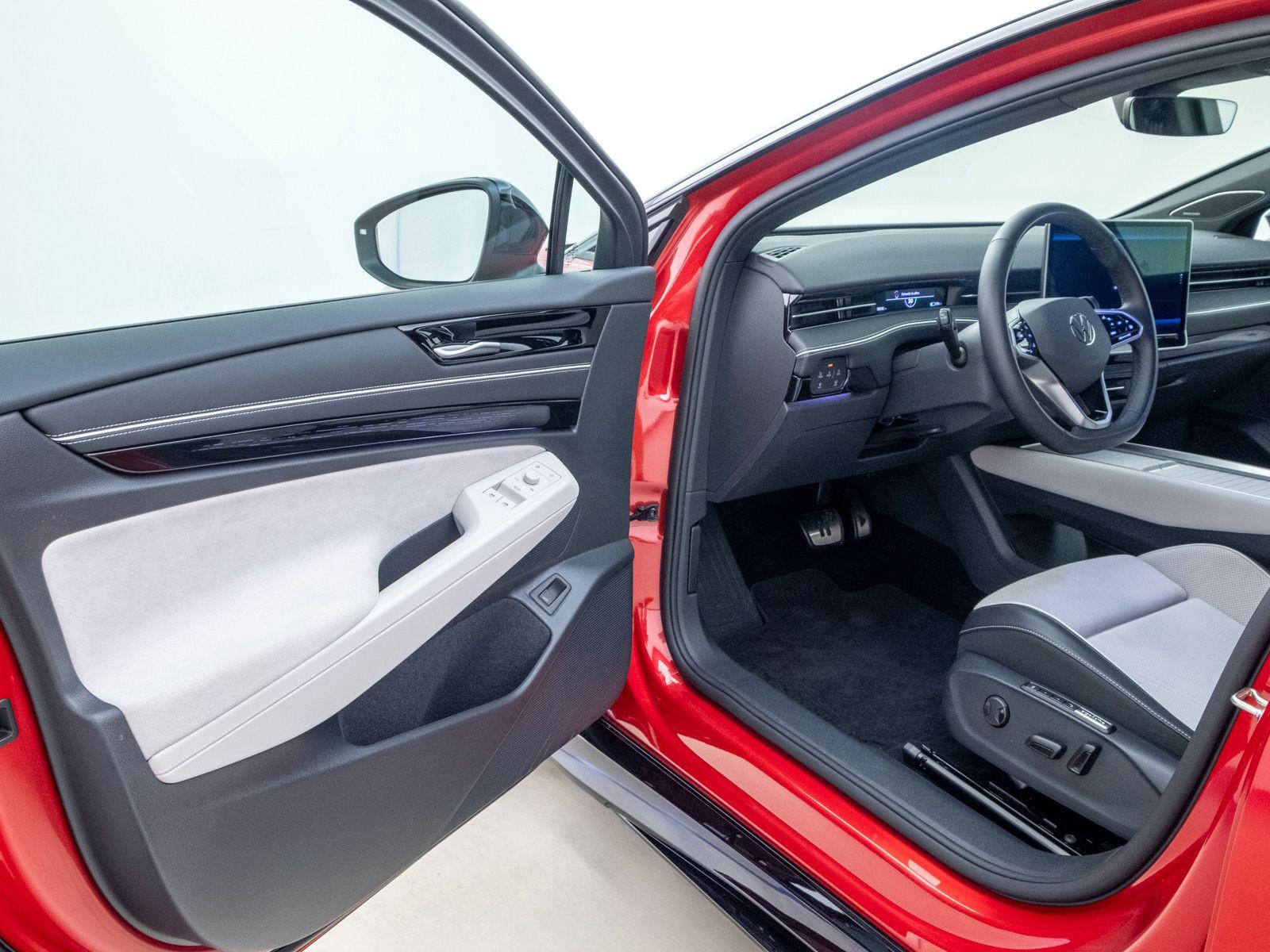 Volkswagen ID.7 Tourer Pro *WÄRMEPUMPE*360°*APP*ACC*MATRIX*