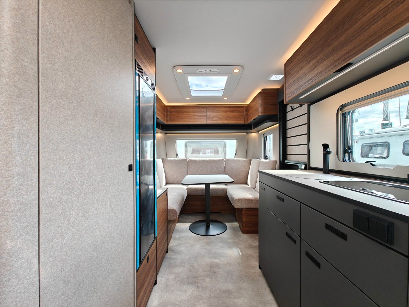Fahrzeugabbildung HYMER / ERIBA / HYMERCAR Novaline 485 - MESSE-NEUHEIT 2026! -