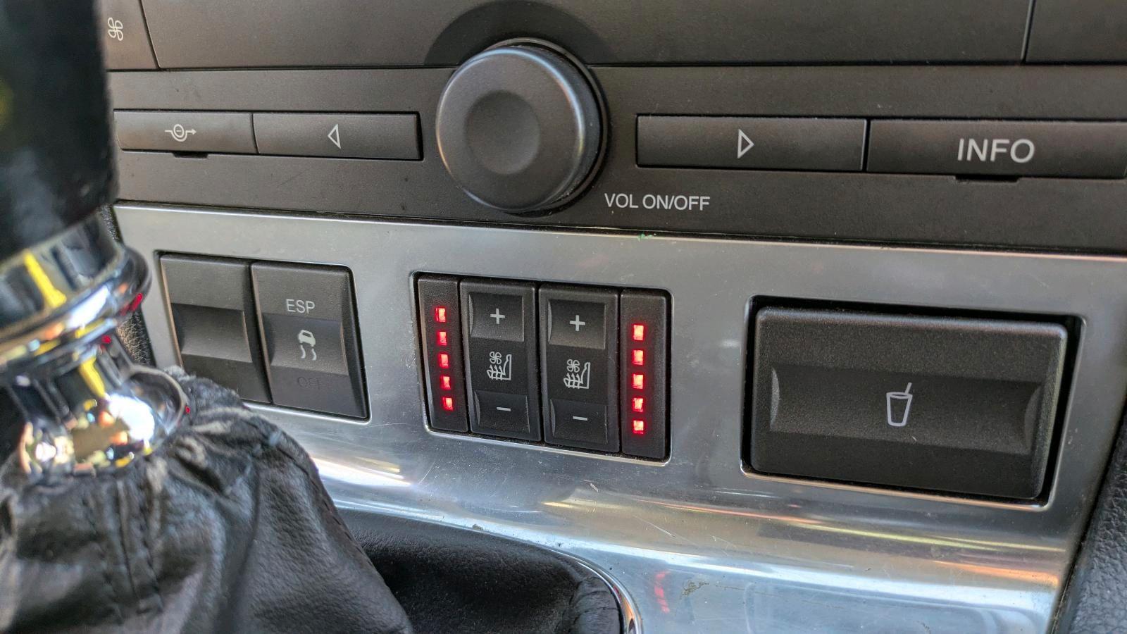 Ford Mondeo 2004 — photo 13