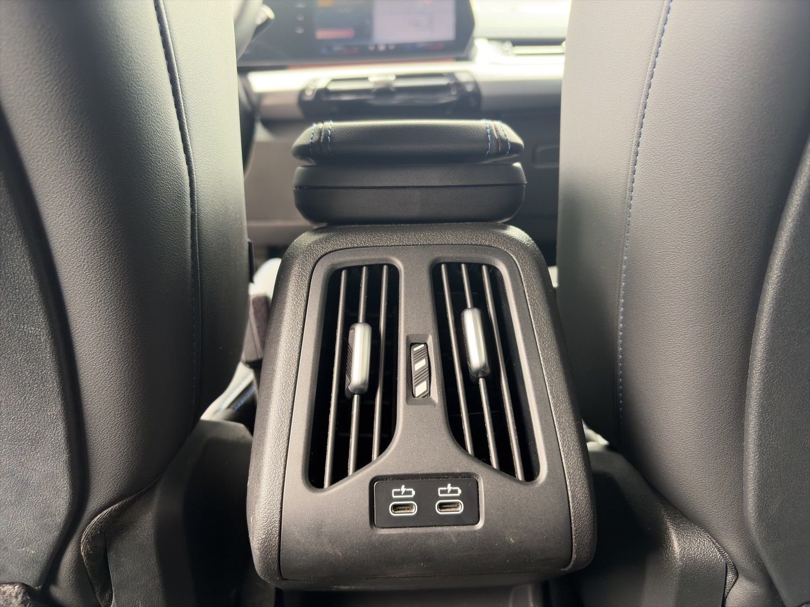 BMW iX1 - Bild 19