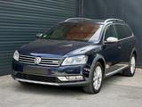 Volkswagen Passat Alltrack 4Motion Pano/ACC/DCC/DYNAUDIO - blaue Volkswagen Passat Alltrack