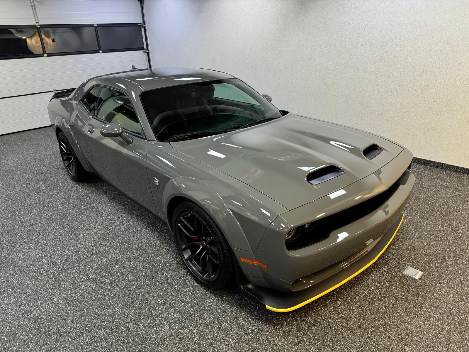 Fahrzeugabbildung Dodge CHALLENGER HELLCAT JAILBREAK -LAST CALL-CARBON