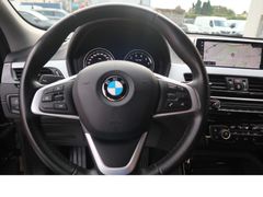 Fahrzeugabbildung BMW X2 sDrive 20 i Advantage Navi Tempo Scheckheftge