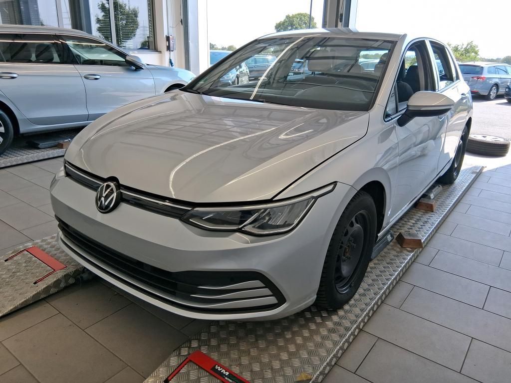 Volkswagen Golf - 1