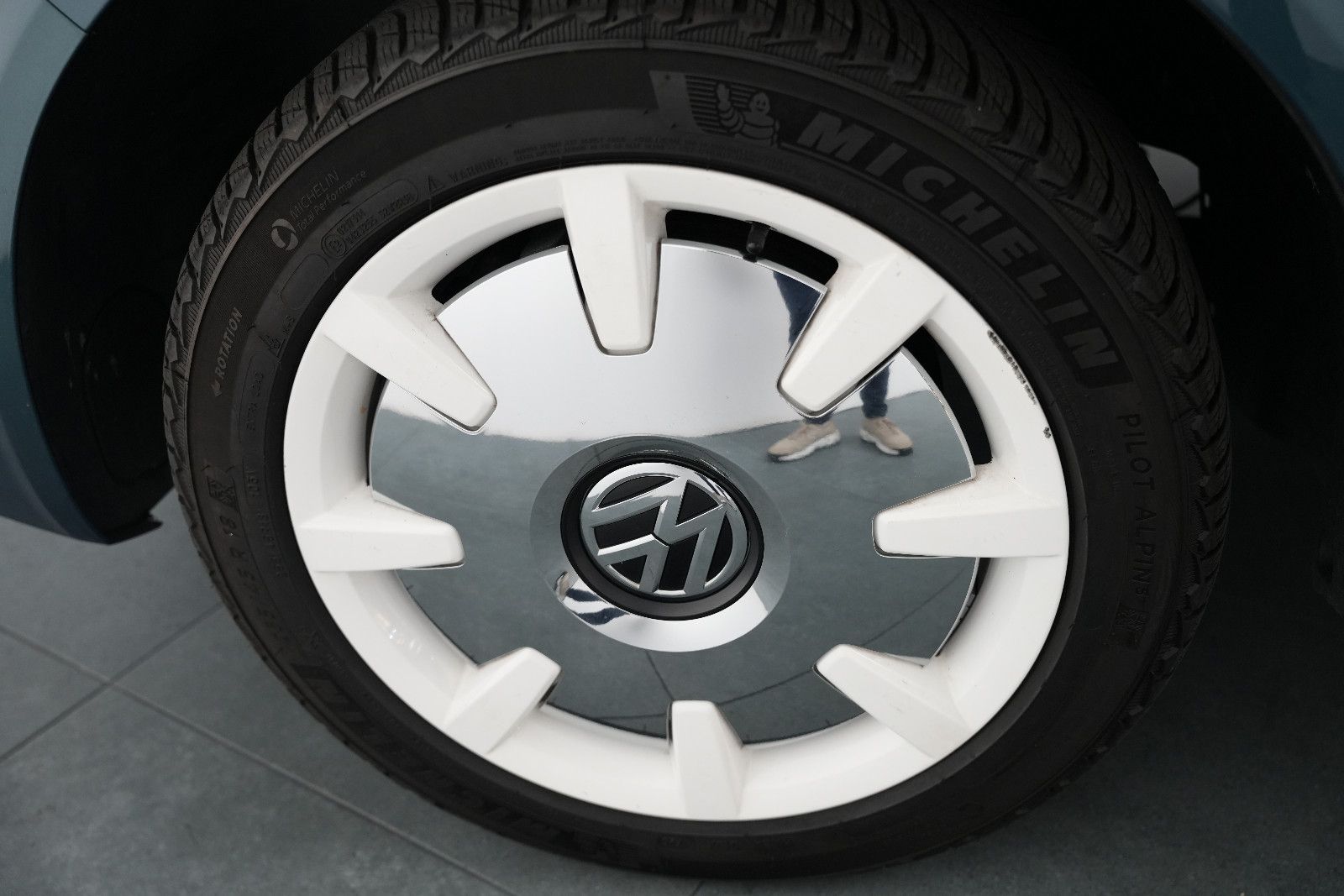 Fahrzeugabbildung Volkswagen T6 Multivan Generation S *7-Sitz*DynAudio*Kamera