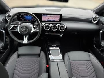 Mercedes CLA 200 - 11