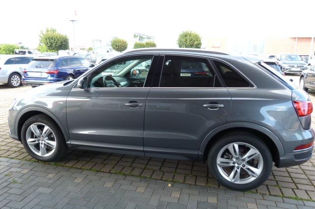 Audi Q3 S Line 2.0 TDI Design