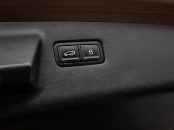 Hyundai Santa Fe 1.6 T-GDI Hybrid 158 kW 4WD Blackline