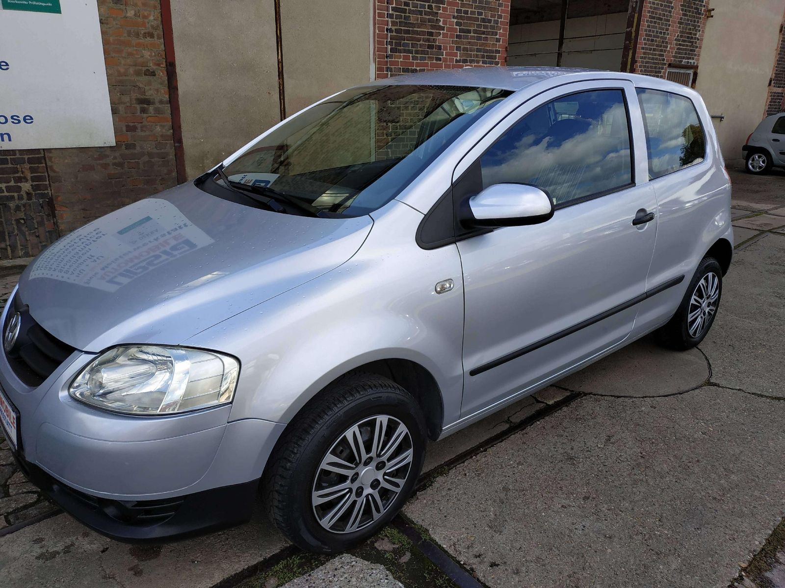 Fox 1.2 Basis/ TÜV NEU/ Klima/ Rückfahrkamera/ A – Bild 1