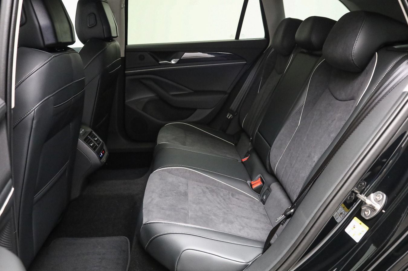 Volkswagen Passat - Bild 9
