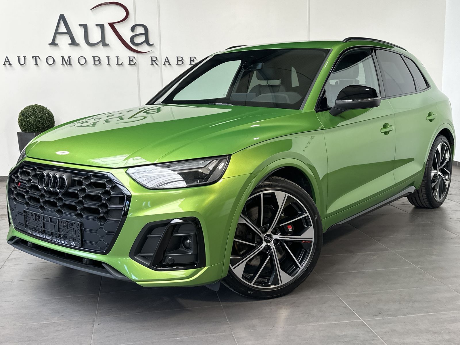 Fahrzeugabbildung Audi SQ5 Black NAV+LED+KAMERA+LUFTFEDERUNG+21ZOLL+VC