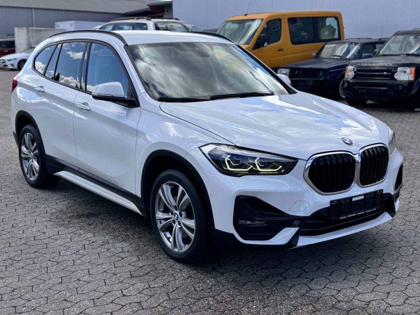 BMW X1 xDrive Sport 192PS 1.HD Automatik  LED Kamera