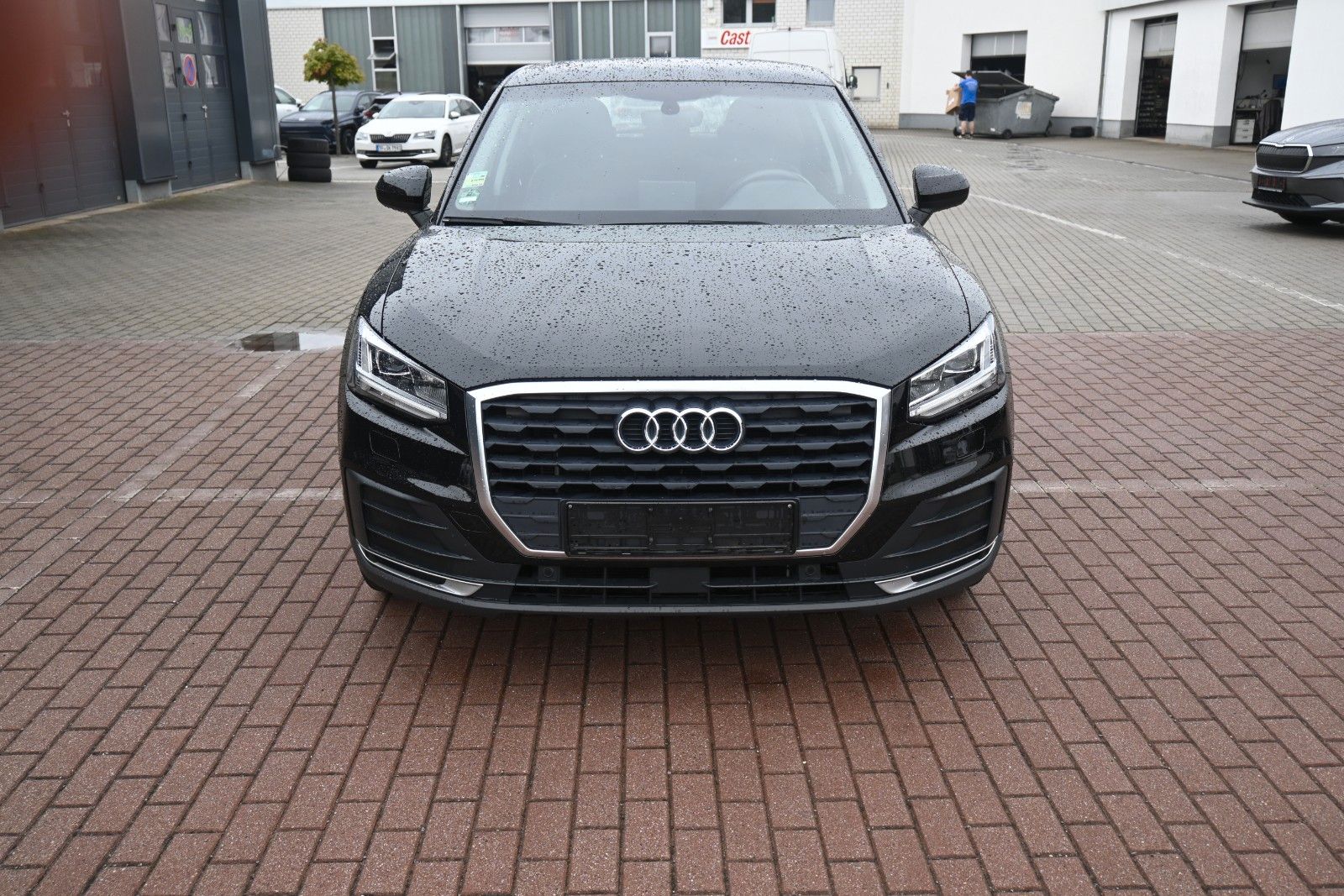Fahrzeugabbildung Audi Q2 30 1.0 TFSI PDC*RFK*SHZG*LED*Allwetter*