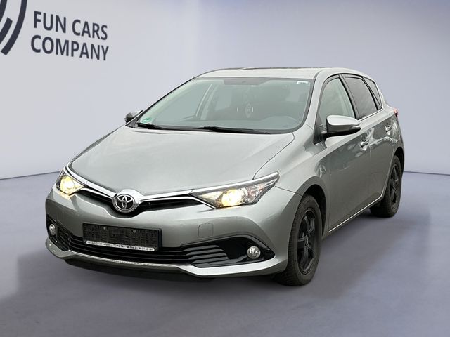 Toyota Auris Design Edition, TEMPOMAT, KAMERA