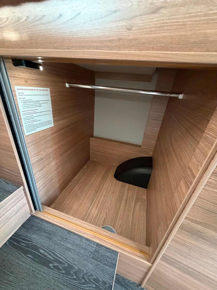 Fahrzeugabbildung Weinsberg CaraSuite 650 MEG