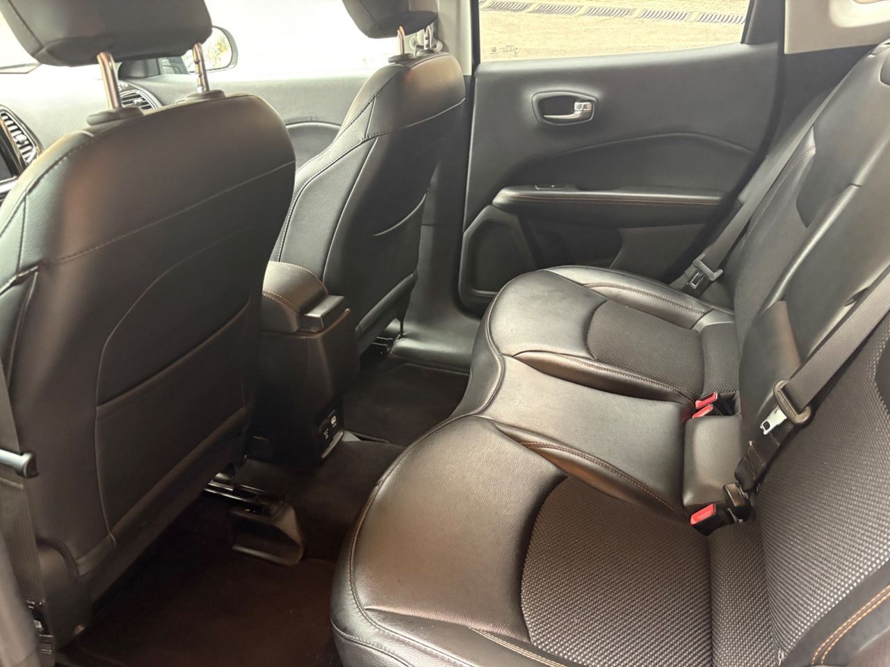 Jeep Compass 1.6 Multijet II 2WD Limited imagem 3