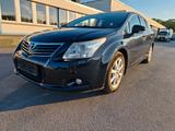 Toyota Avensis Combi Executive 2.2 D-4D Automatik - Toyota Avensis: 2.2