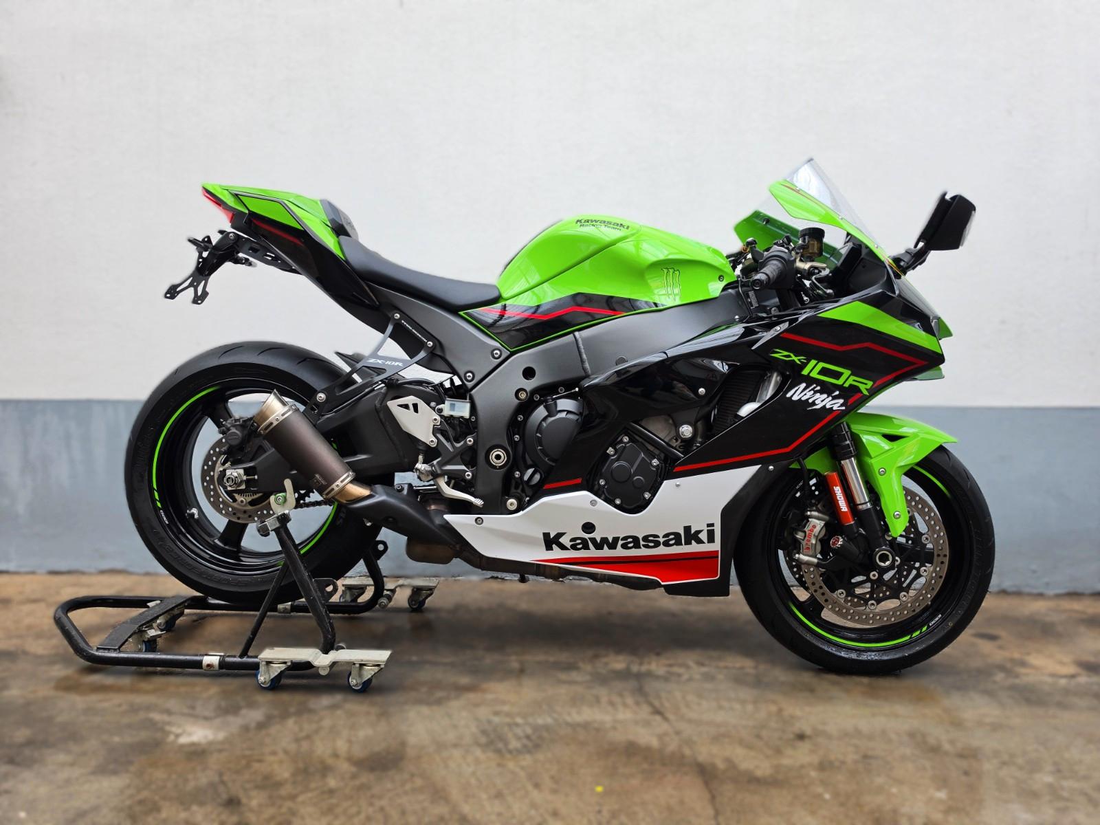 Kawasaki Ninja ZX-10R | 1.Hd | Insp.+Reif+TÜV NEU | Bodis