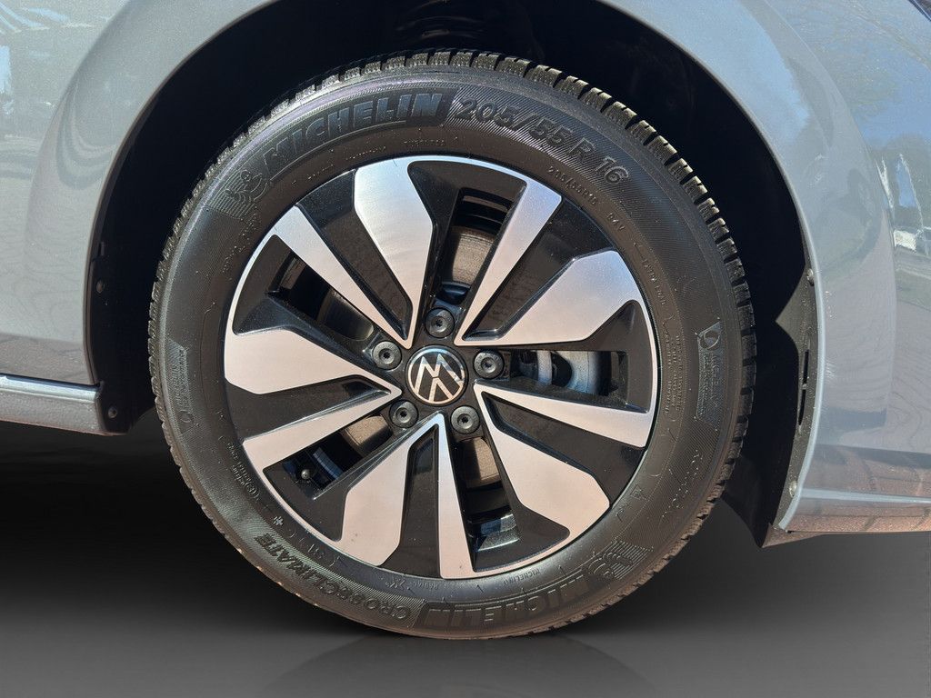 Volkswagen Golf - Bild 10