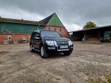 Mitsubishi Pajero 3,2 DI-D 4WD SUV-Star - Mitsubishi Pajero: 4.4