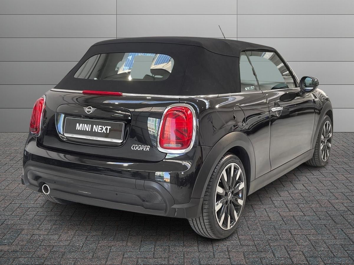 MINI Mini IV Cabrio F57 2021 - Mini Cabrio 1.5 C imagem 3