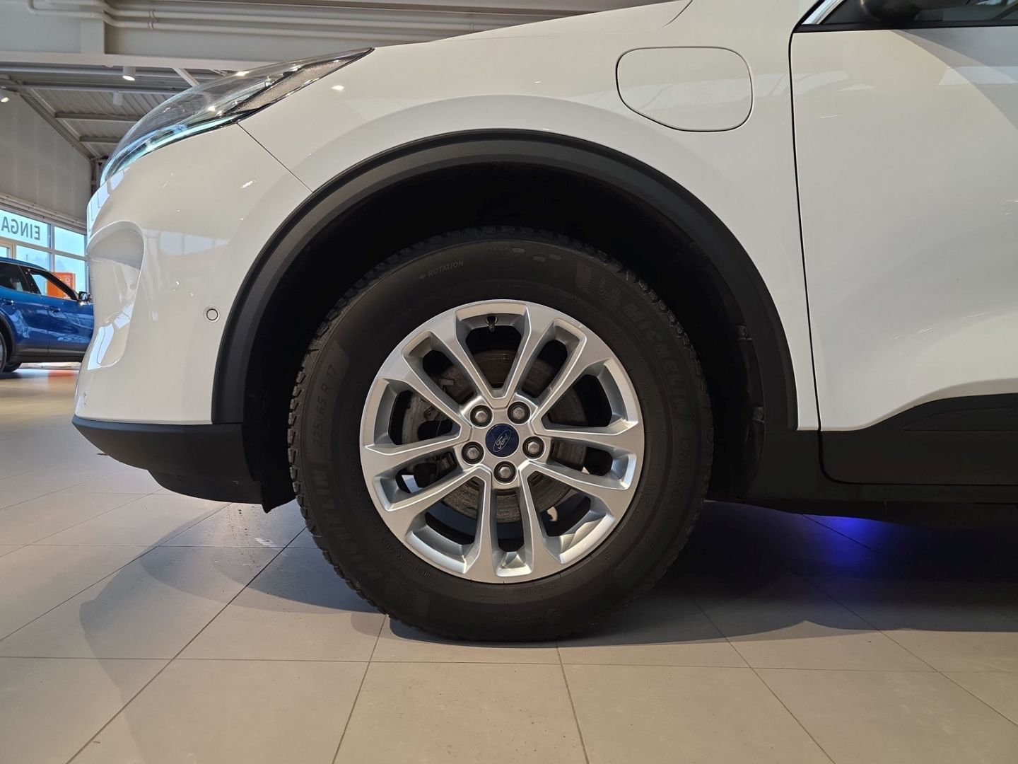 Fahrzeugabbildung Ford Kuga PHEV Titanium X GJR B&O Navi Digitales Cock