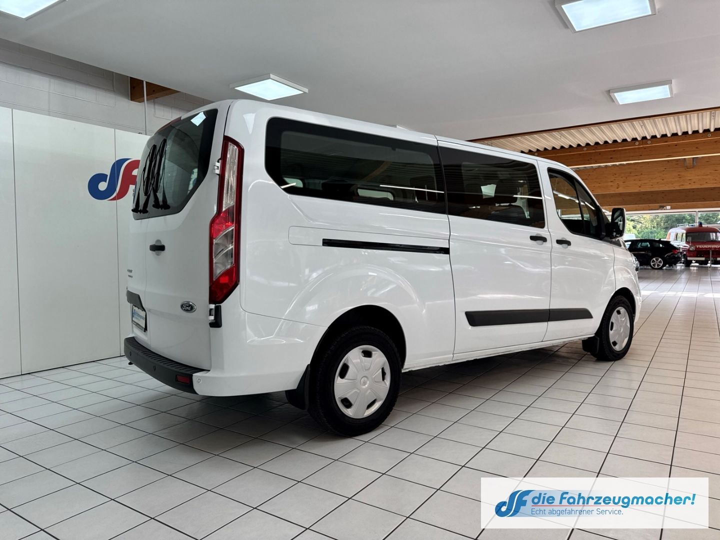 Fahrzeugabbildung Ford Transit Custom 320 L2 Trend 2.0 TDCi EU6d Dyn. K