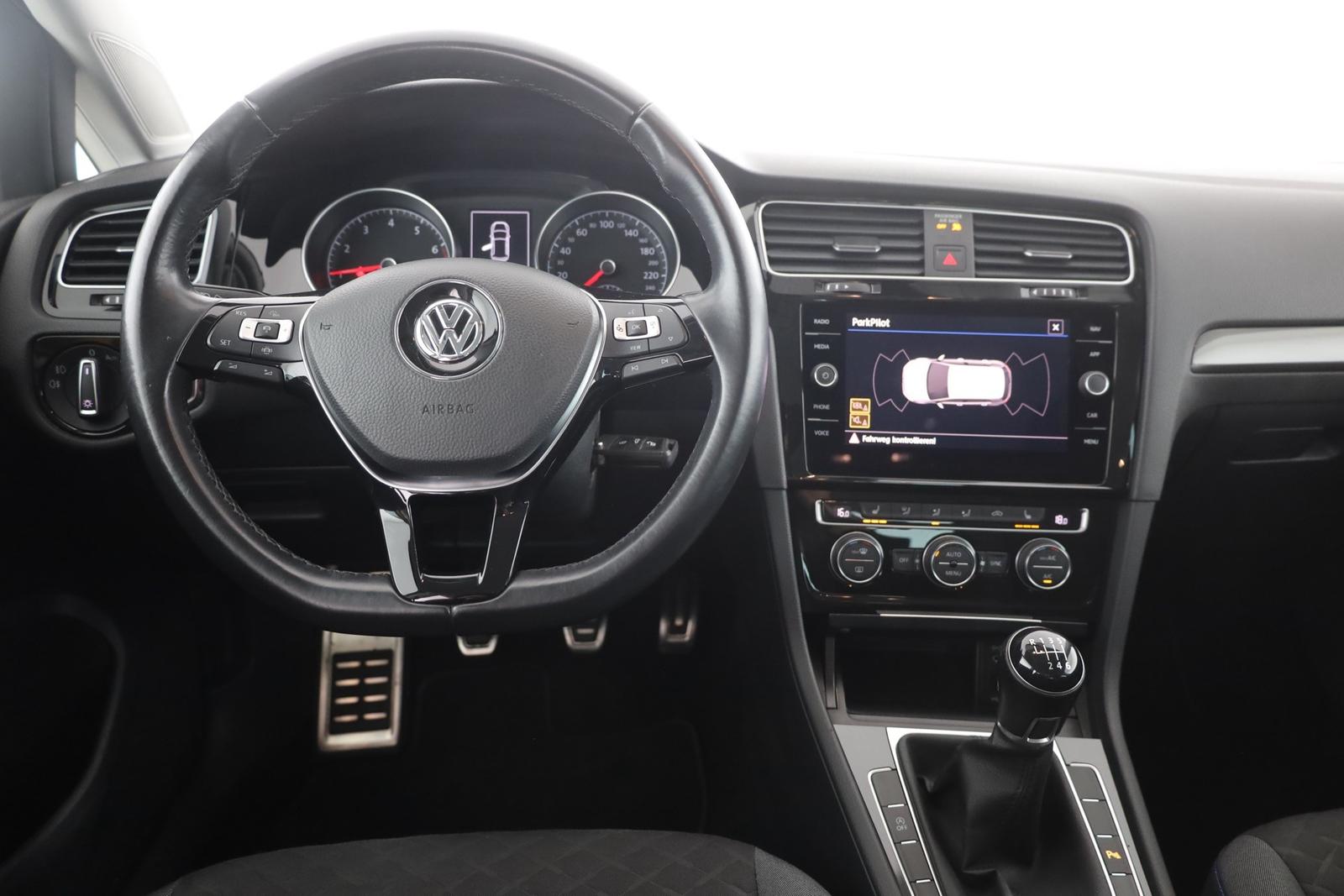 Volkswagen Golf VII 1.5 TSI Join Navi Sitzheizung ACC PDC