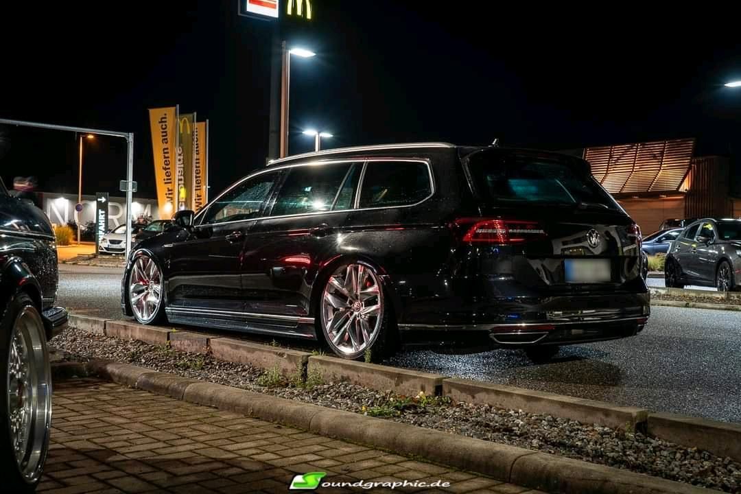 VW VW Passat R-Line 2,0 BiTdi Airlift Perform...