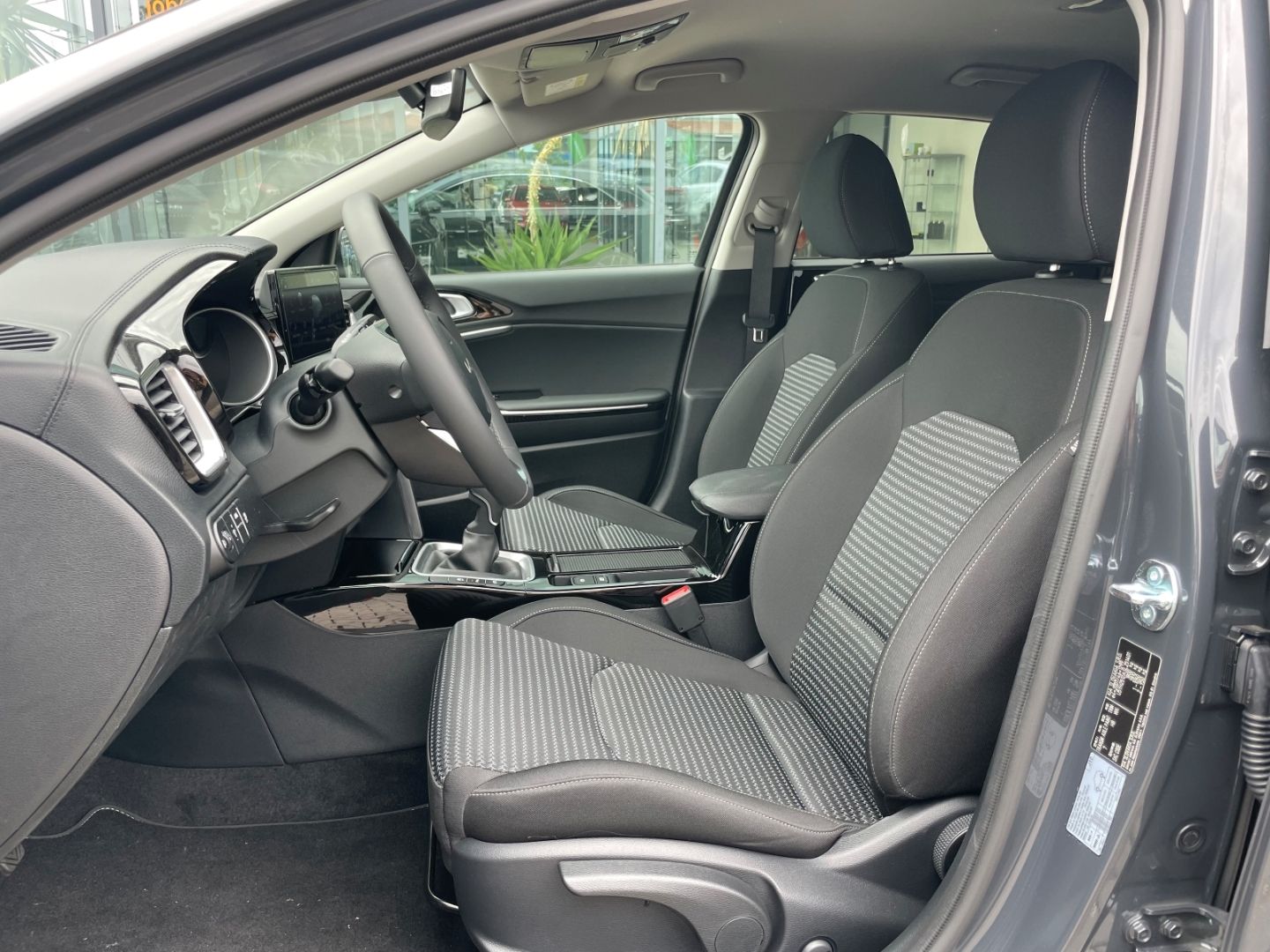 Fahrzeugabbildung Kia Ceed Ultimate LED totWinkAss Kamera Spurhalteass